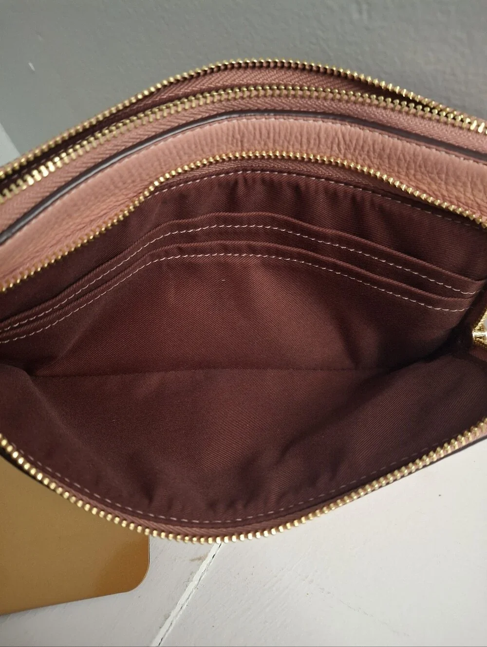 Coach Double Zip Pebble Leather Wristlet Wallet Blush Pink Gold Tone 8x5 EUC - Picture 6 of 6